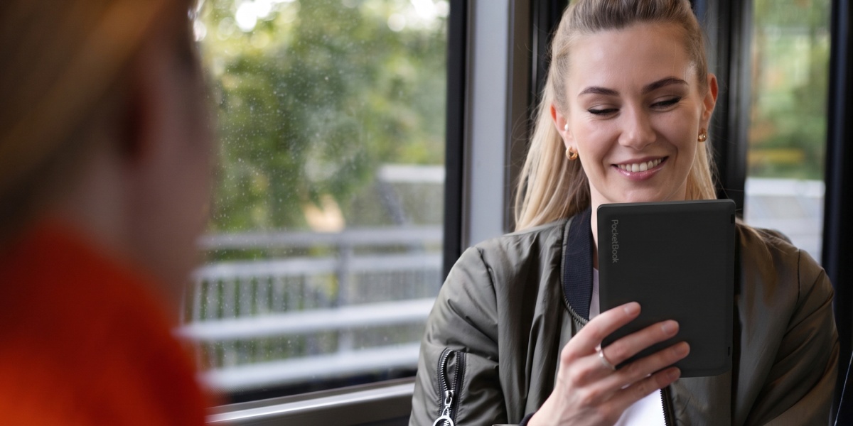 PocketBook Verta og Verta Color: Vælg mellem gråtone eller Color E Ink, udskifteligt bagpanel, der giver mulighed for personlig tilpasning med forskellige farver 