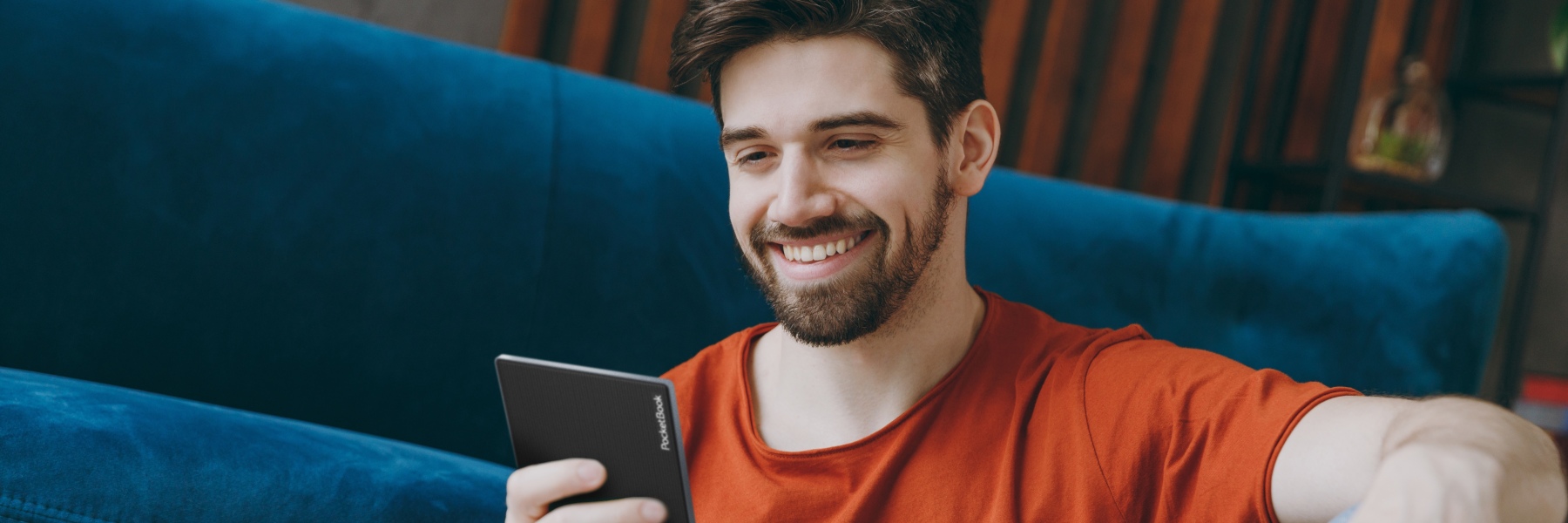 PocketBook Verse Pro Color: superkompakt e-læser med E Ink Kaleido™ 3-farveskærm 